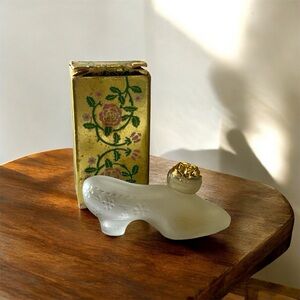 Avon Vintage Precious Slipper Moon Wind Perfume Bottle with Box